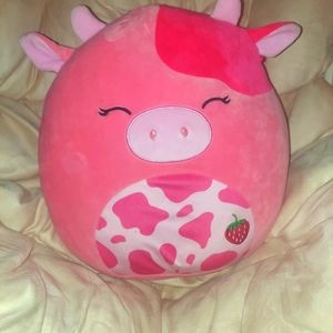 Strawberry cow squishmallow